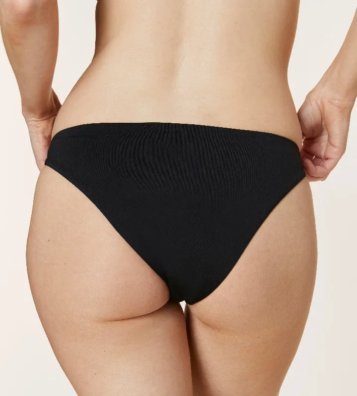 the-cheeky-bottom-flat-black